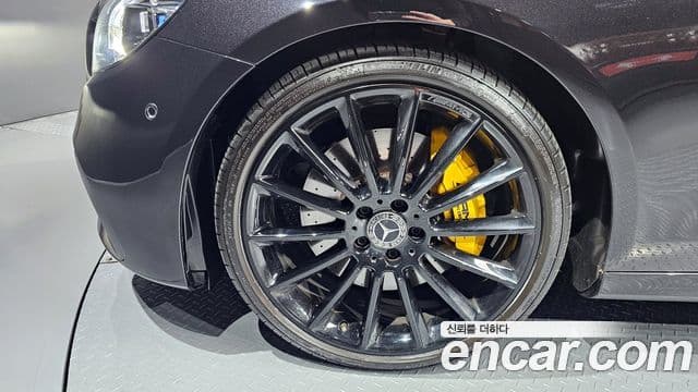 Mercedes-Benz E-класс W213 AMG Line, 2022 все фото