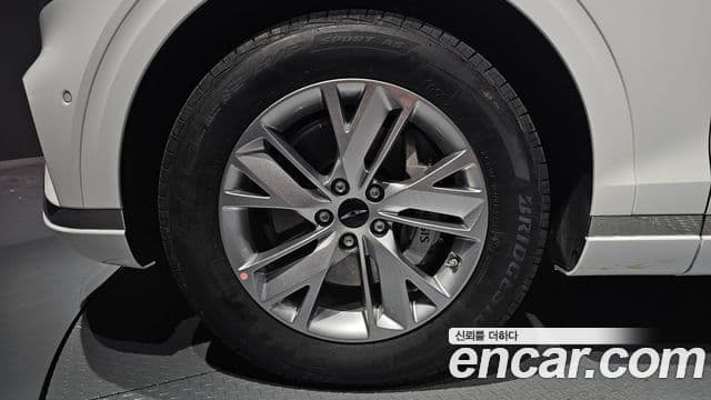 Genesis GV70, 2025 все фото