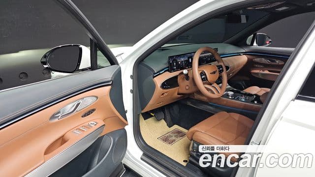 Genesis GV70, 2025 11