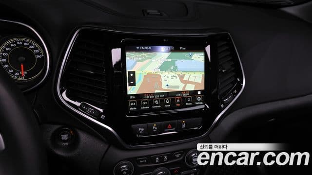 Jeep Cherokee(KL) 2.4 Limited AWD, 2022 8