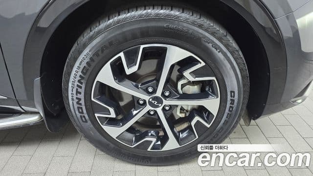 Kia Sportage 5세대 гибрид Signature 2WD, 2023 все фото