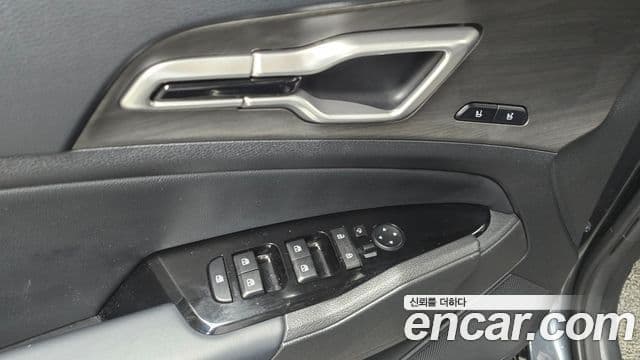 Kia Sportage 5세대 гибрид Signature 2WD, 2023 18