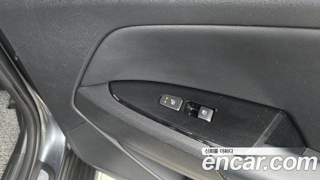 Kia Sportage 5세대 гибрид Signature 2WD, 2023 19