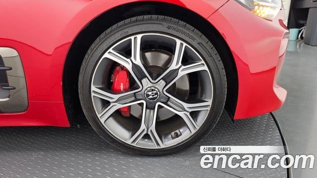 Kia 스팅어 GT, 2018 все фото