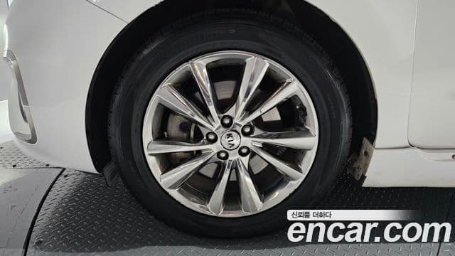 Kia The / новый New Carnival President, 2019 все фото