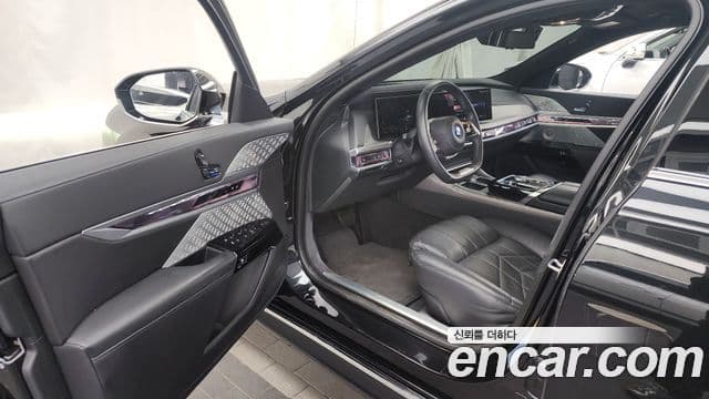 BMW i7 (G70) xDrive 60 Design Pure Excellence, 2023 10