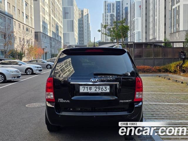 Kia Carnival R President, 2014 3