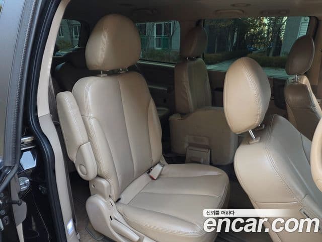 Kia Carnival R President, 2014 19