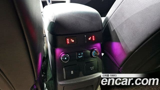 Ford Explorer 5세대, 2017 18