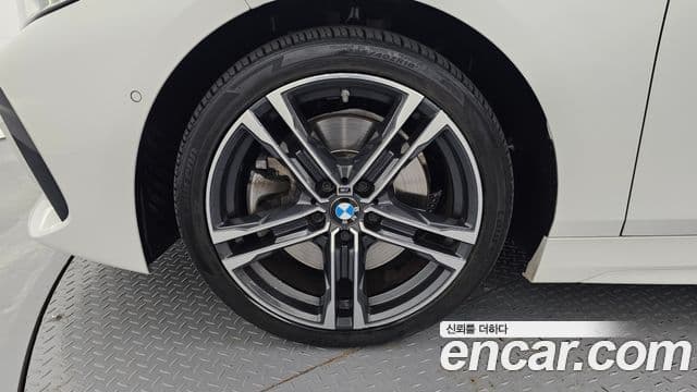 BMW 1시리즈 (F40) 120i M Sport, 2022 все фото