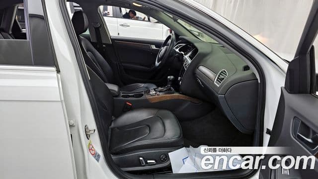 Audi New A4 B8, 2016 11