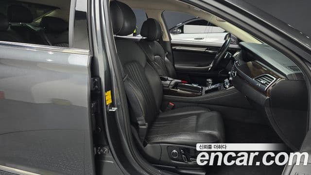 Genesis G90 Premium Luxury, 2019 10