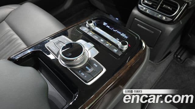 Genesis G90 Premium Luxury, 2019 19