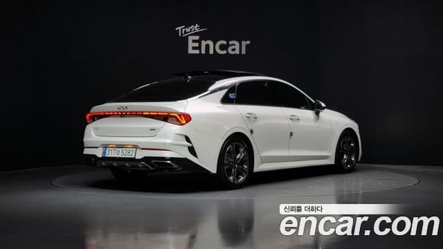 Kia K5 гибрид 3세대 Signature, 2023 2