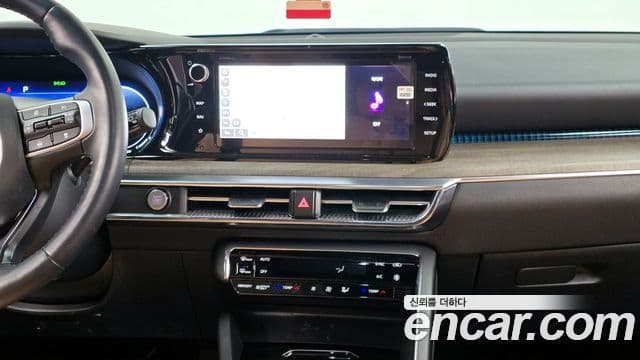 Kia K5 гибрид 3세대 Signature, 2023 14