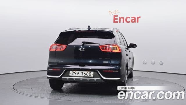 Kia Niro Prestige, 2018 4