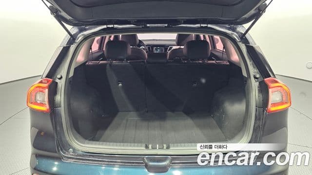 Kia Niro Prestige, 2018 20