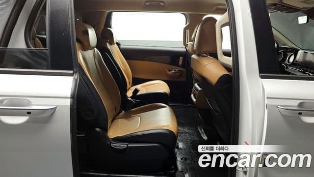 Kia Carnival 4세대 Prestige, 2023 12