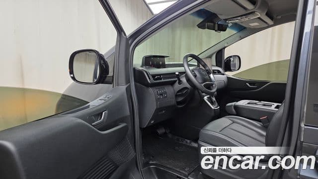 Hyundai Staria Modern, 2022 10