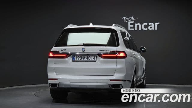 BMW X7 (G07) xDrive 40d Design Pure Excellence 6인승, 2022 4
