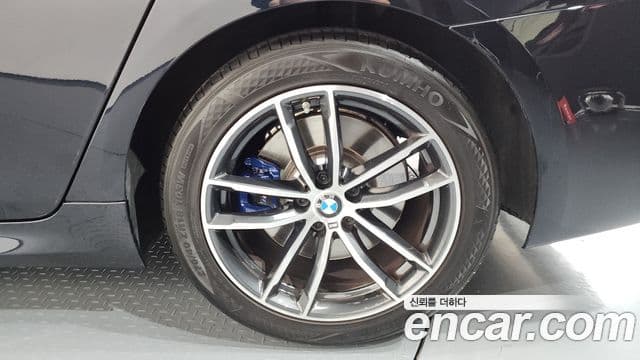 BMW 5시리즈 (G30) 520i M Sport, 2022 все фото