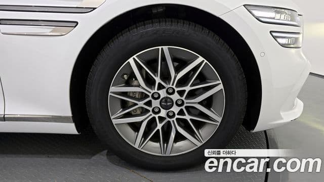 Genesis G80 (RG3) бензин 2.5 турбо 2WD, 2025 все фото