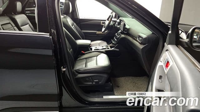 Ford Explorer 6세대, 2021 11