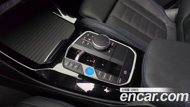 BMW iX3 M Sport, 2025 9