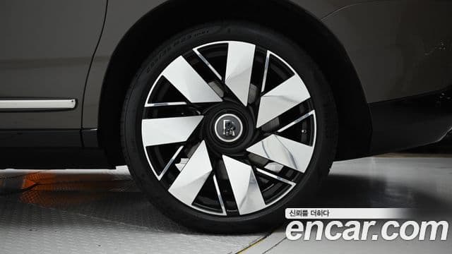 Rolls-Royce Cullinan, 2025 все фото