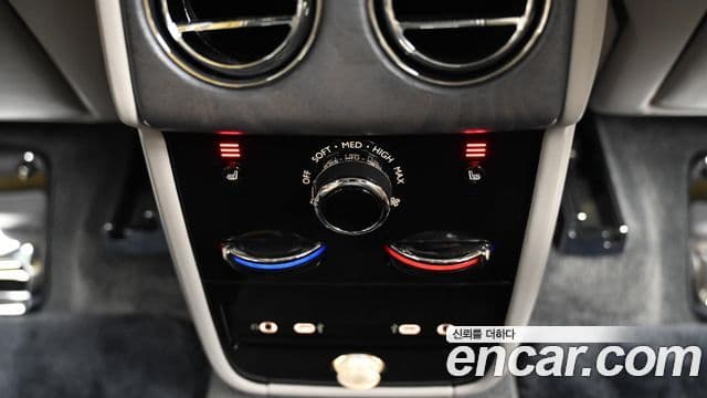 Rolls-Royce Cullinan, 2025 16