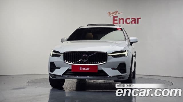 Volvo XC60 2세대 B5 Ultra Bright, 2025 3