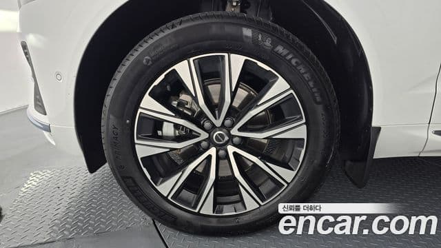 Volvo XC60 2세대 B5 Ultra Bright, 2025 все фото