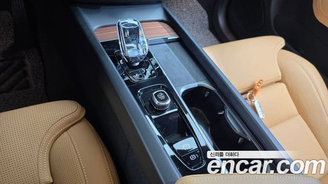 Volvo XC60 2세대 B5 Ultra Bright, 2025 9