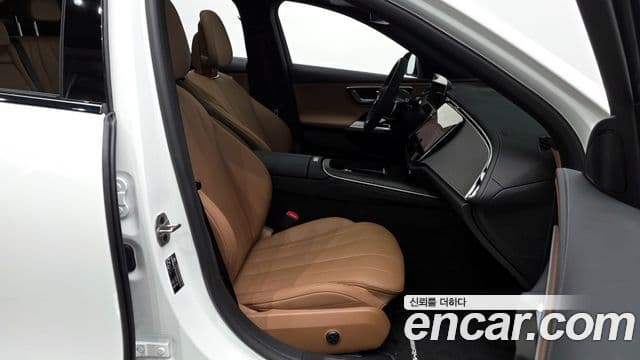 Mercedes-Benz E-класс W214 AMG Line, 2026 11