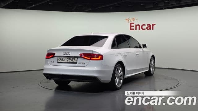 Audi New A4 B8, 2015 3