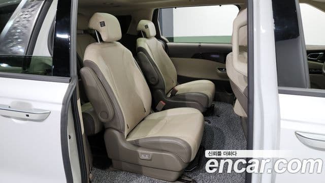 Kia Carnival 4세대 Signature, 2022 3