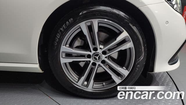 Mercedes-Benz E-класс W213 Avantgarde, 2023 11