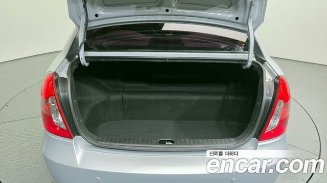 Hyundai 베르나(новый кузов / новое поколение), 2007 20