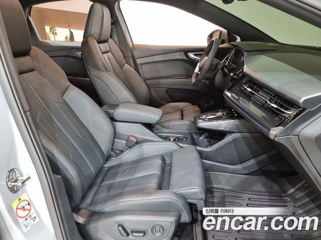 Audi Q4 e-Tron (F4) 45 Premium Sportback, 2025 11