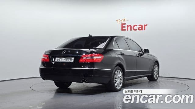 Mercedes-Benz E-класс W212 E300 Elegance, 2011 2