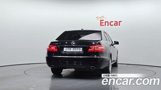 Mercedes-Benz E-класс W212 E300 Elegance, 2011 4