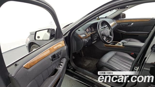 Mercedes-Benz E-класс W212 E300 Elegance, 2011 10