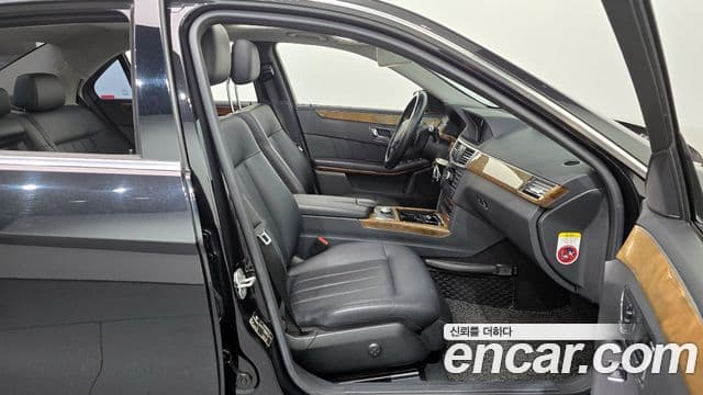 Mercedes-Benz E-класс W212 E300 Elegance, 2011 11