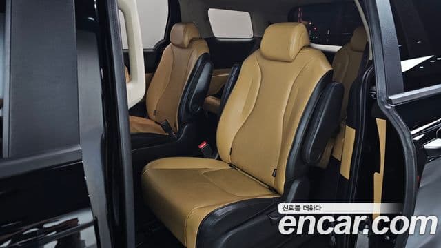 Kia Carnival 4세대 Prestige, 2022 12