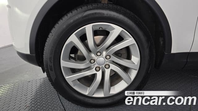 Land Rover Discovery 5 3.0 TD6 HSE, 2018 все фото