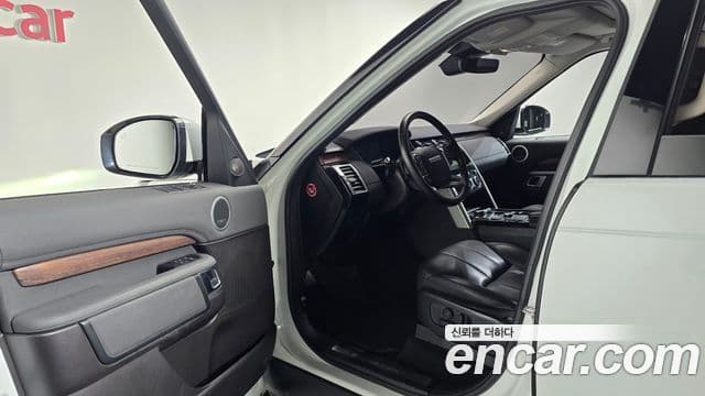 Land Rover Discovery 5 3.0 TD6 HSE, 2018 10