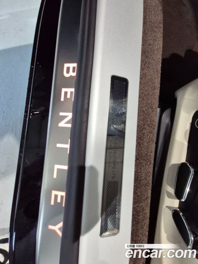 Bentley Continental GT 3세대 4.0 GT, 2022 13