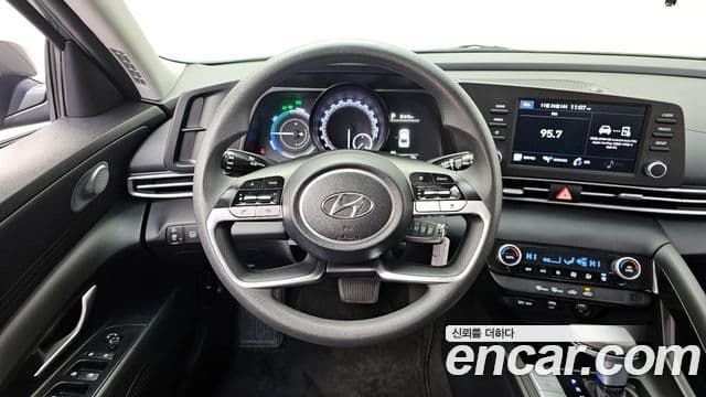 Hyundai Avante гибрид (CN7) Smart, 2021 13