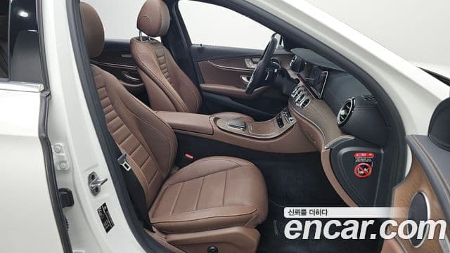 Mercedes-Benz E-класс W213 Exclusive, 2022 11