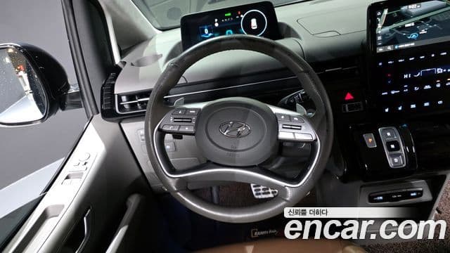 Hyundai Staria Inspiration, 2023 13